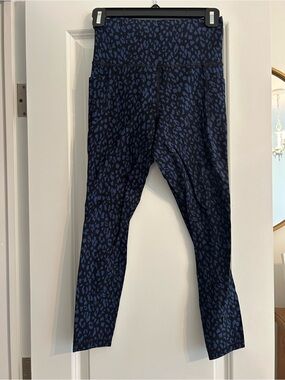 Athleta Women’s Navy Blue Leopard Print Leggings